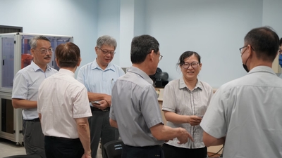 LINE_ALBUM_1140613基士徳簽約暨捐贈活動_251211_9