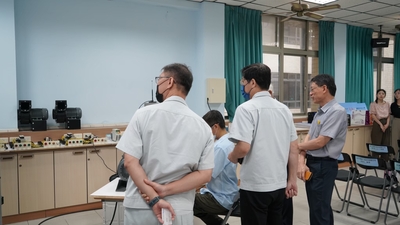 LINE_ALBUM_1140613基士徳簽約暨捐贈活動_251211_38