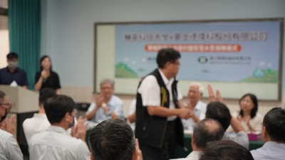 LINE_ALBUM_1140613基士徳簽約暨捐贈活動_251211_78