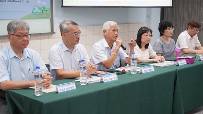 LINE_ALBUM_1140613基士徳簽約暨捐贈活動_251211_101