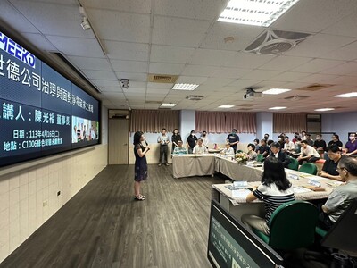 LINE_ALBUM_113.04.16世德講座_240416_208
