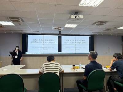 LINE_ALBUM_112學年度環生學院專題競賽1130522_240523_76