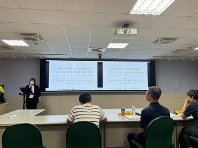 LINE_ALBUM_112學年度環生學院專題競賽1130522_240523_77