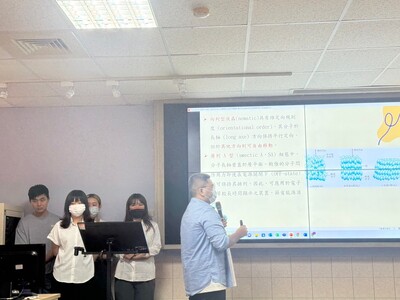 LINE_ALBUM_112學年度環生學院專題競賽1130522_240523_23