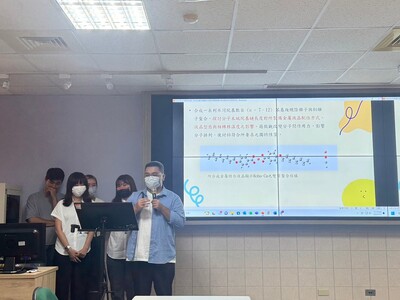 LINE_ALBUM_112學年度環生學院專題競賽1130522_240523_20
